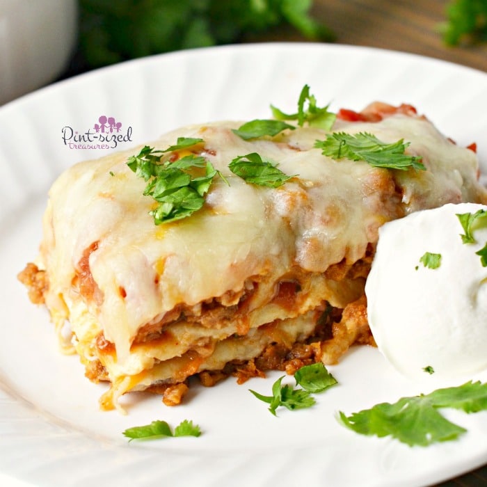 Cheesy, taco pie that comfort food lovers CRAVE!