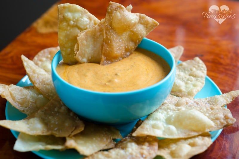 homemade super easy chili cheese dip