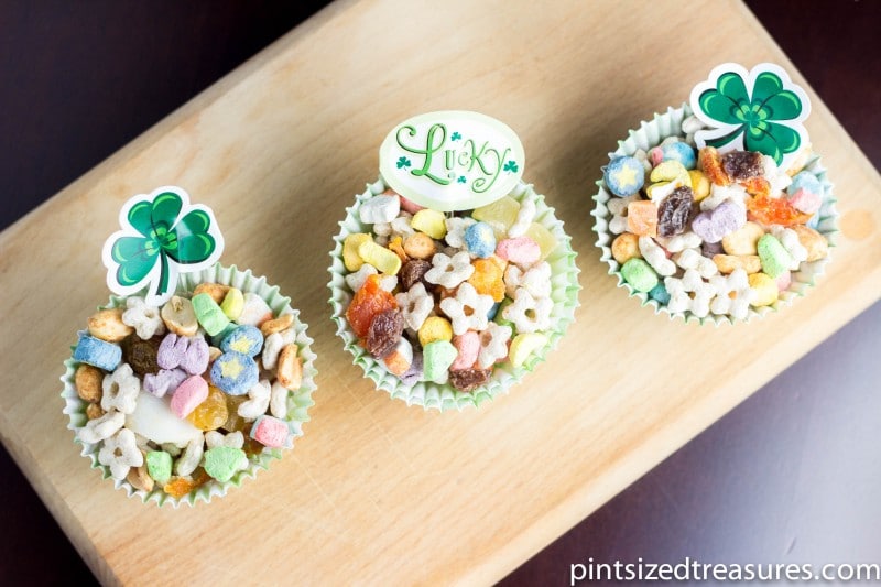 easy rainbow trail mix recipe
