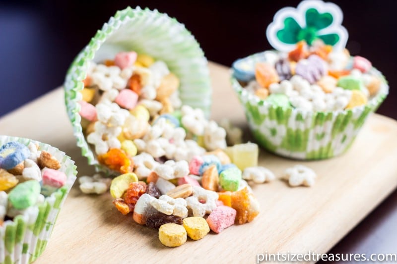 Easy Rainbow Trail Mix Recipe