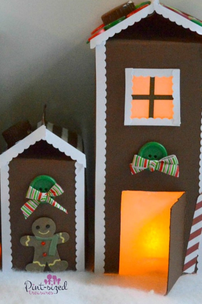 Easy, paper gingerbread house kids can make! #easycraftsforkids #gingerbreadhouse #Christmascrafts #holidaycraftsforkids