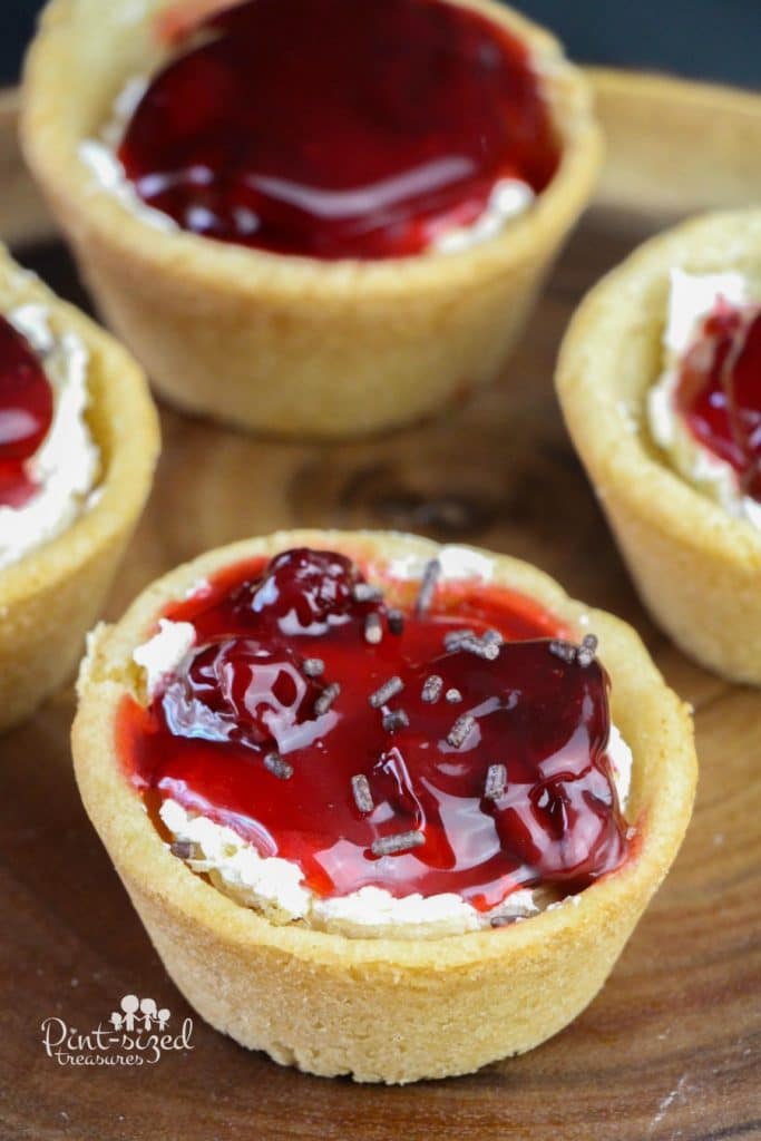 cookie cups with cheesecake
