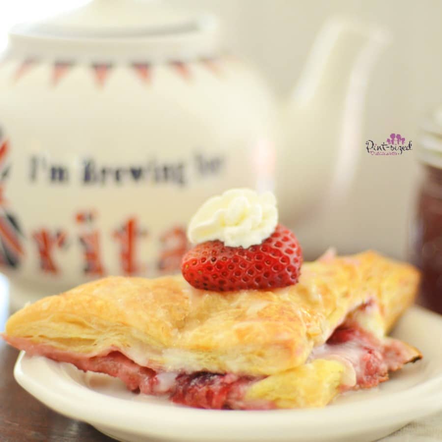 strawberry cheesecake turnoversr recipe