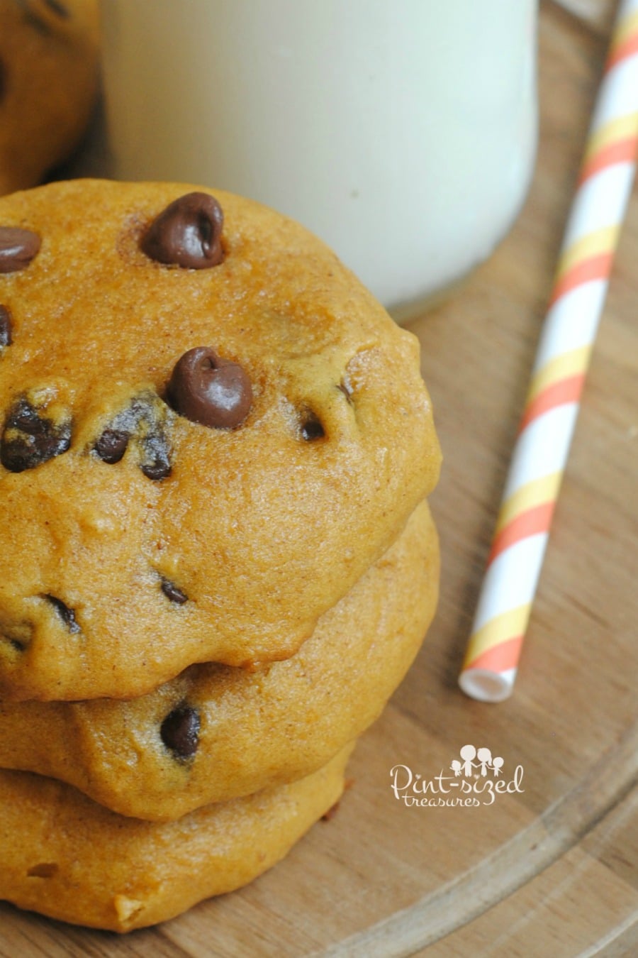 super soft pumpkin chocolate chip cookies