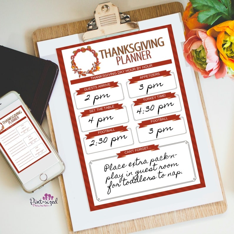 The ONLY Thanksgiving planner busy moms need --- and it's FREE!