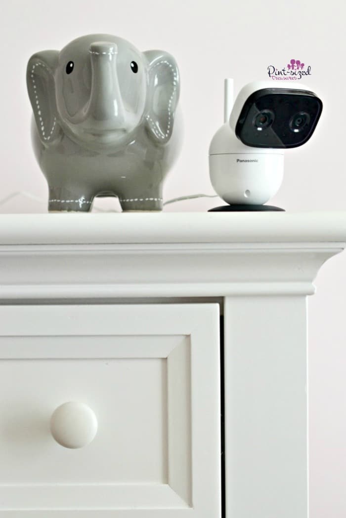 Tried and true tips to keeping the house clean with a new baby