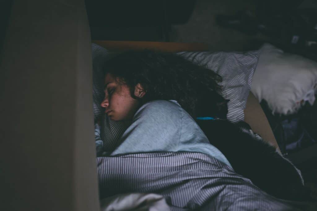 kids going to sleep early to help parents have a better marriage