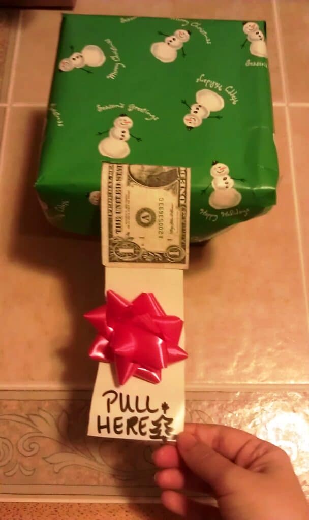 giving cash as a gift