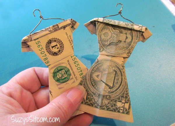 making cash into origami as a gift