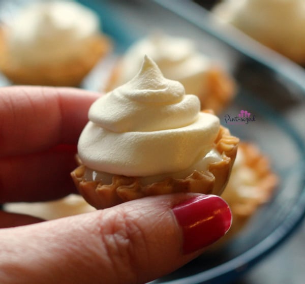 holding the key lime pie tart