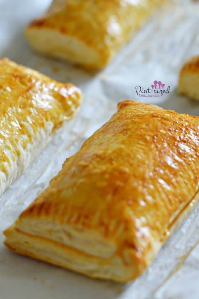 homemade lunch pockets for a summer lunch idea
