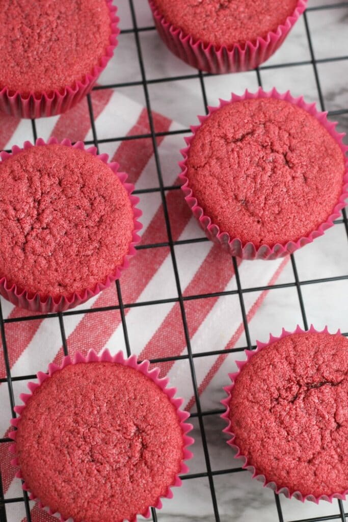baking cupcakes for a free kids activity idea
