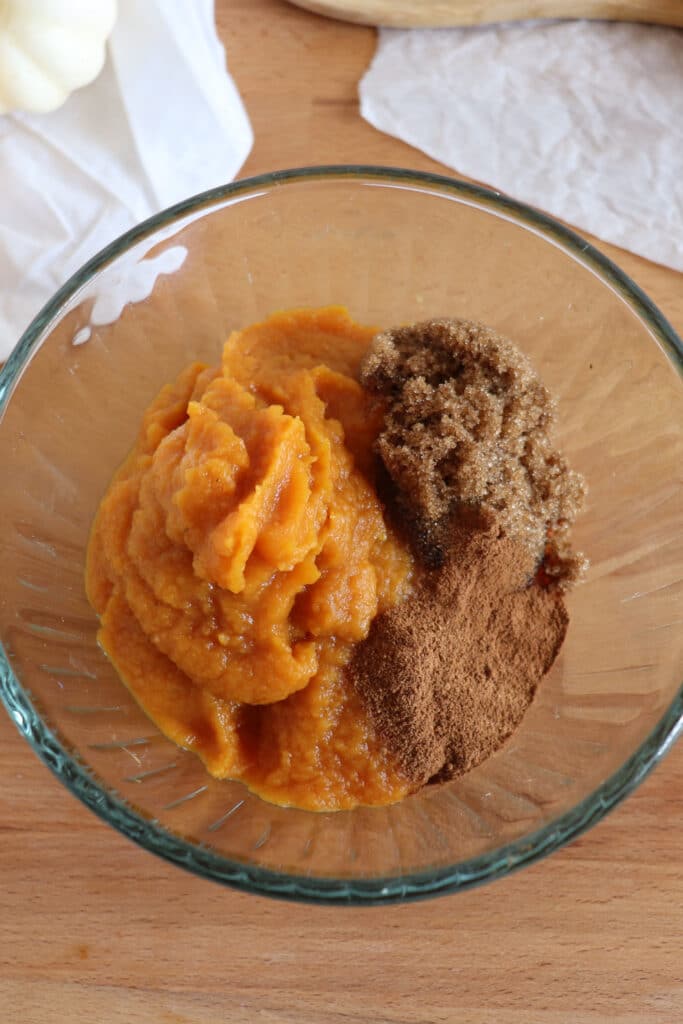 ingredients for pumpkin pie turnovers
