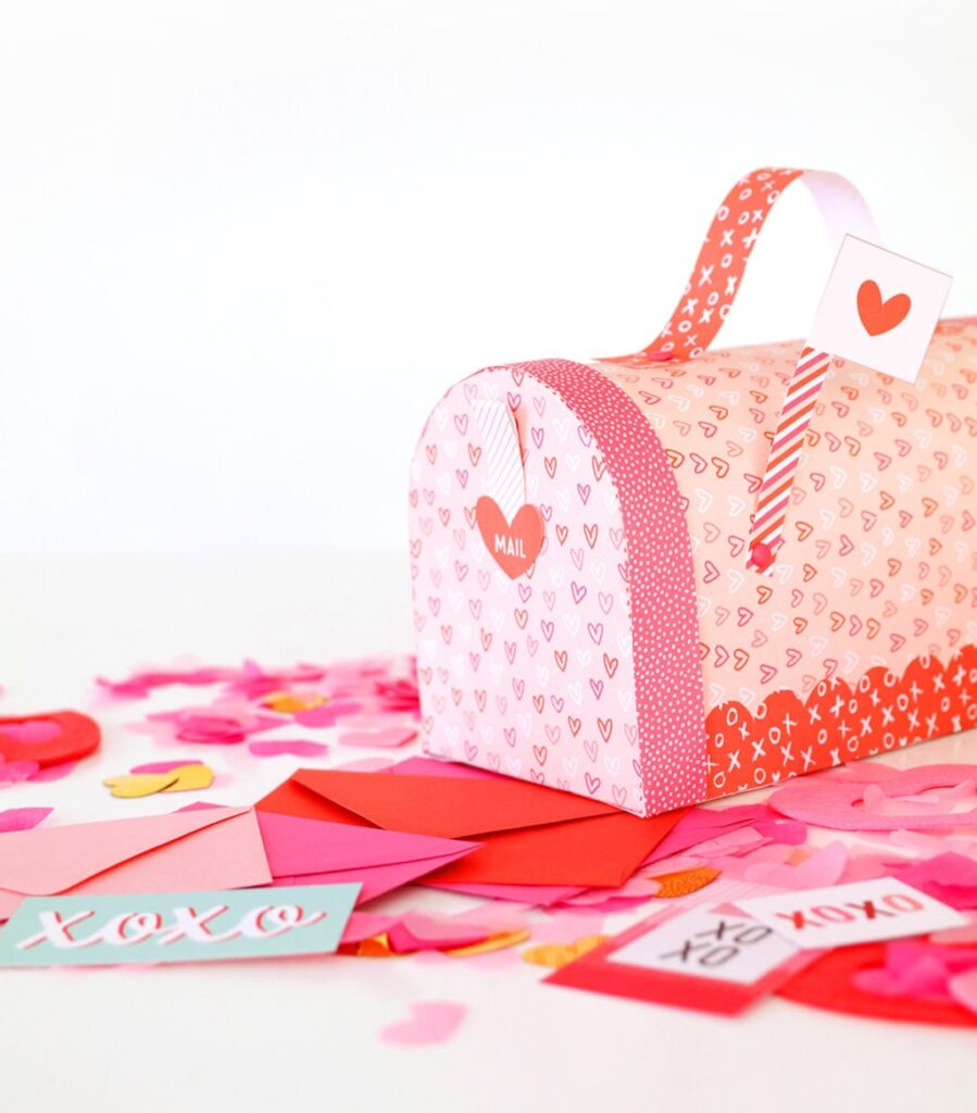 printable Valentine's day mailbox for the classroom