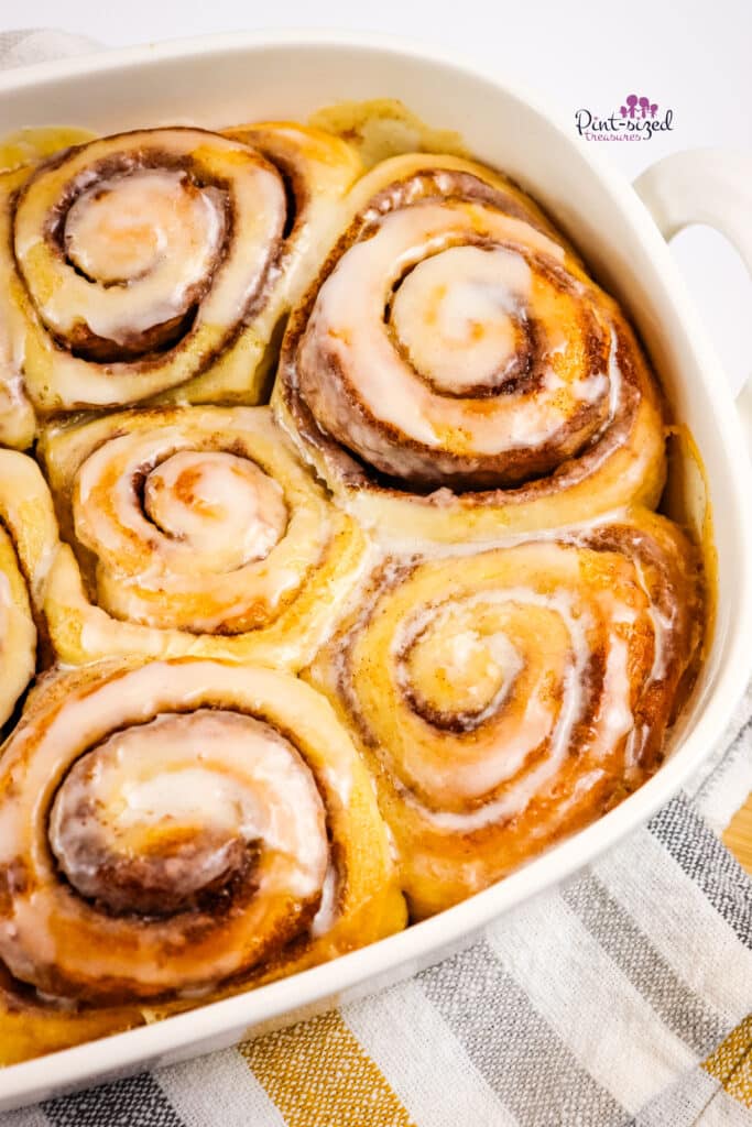 tik tok cinnamon rolls with cream cheese glaze