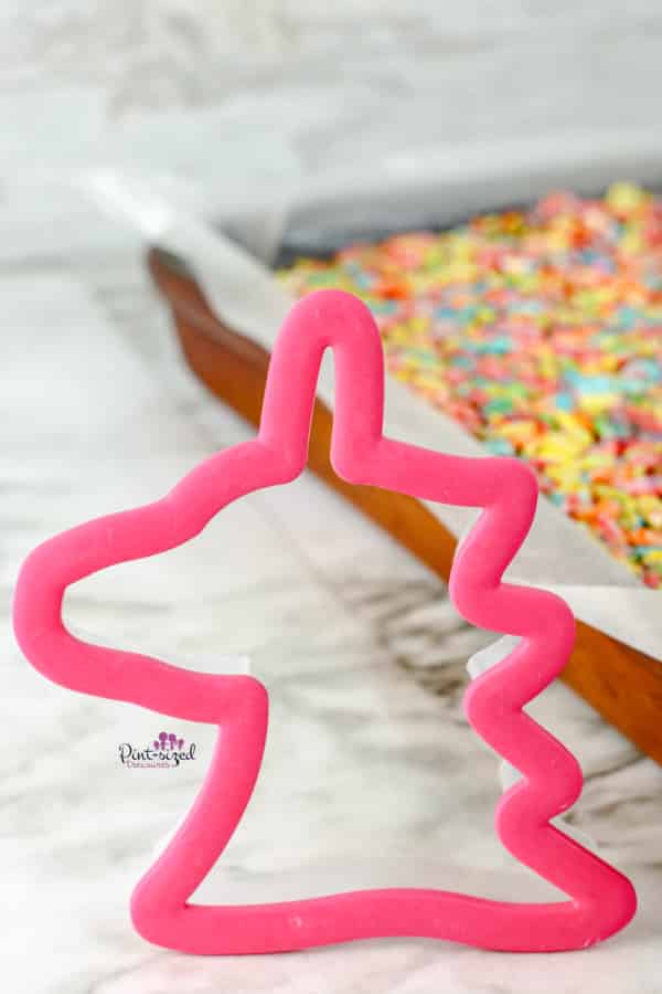 cookie cutter for unicorn rice krispie treats